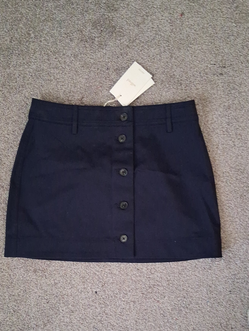 A ritzia mini skirt